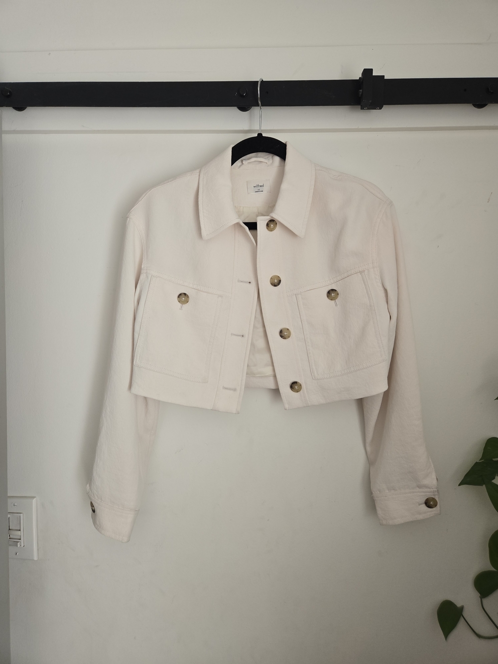 Aritzia Wilfred Cropped Cream Button-Front Jacket